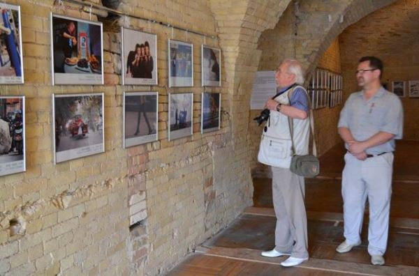 丝路中国—中乌建交二十五周年专题展在基辅开幕